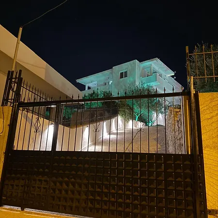 White House Dami Διαμέρισμα *