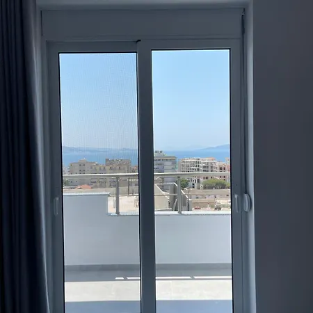 アパート White House Dami Sarandë
