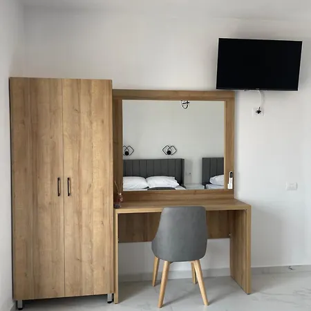 Apartament White House Dami Saranda